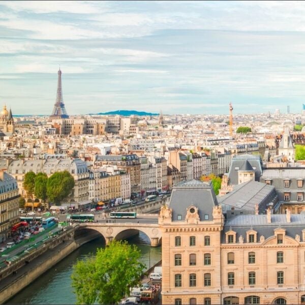 Read This Before Visiting Paris in Winter