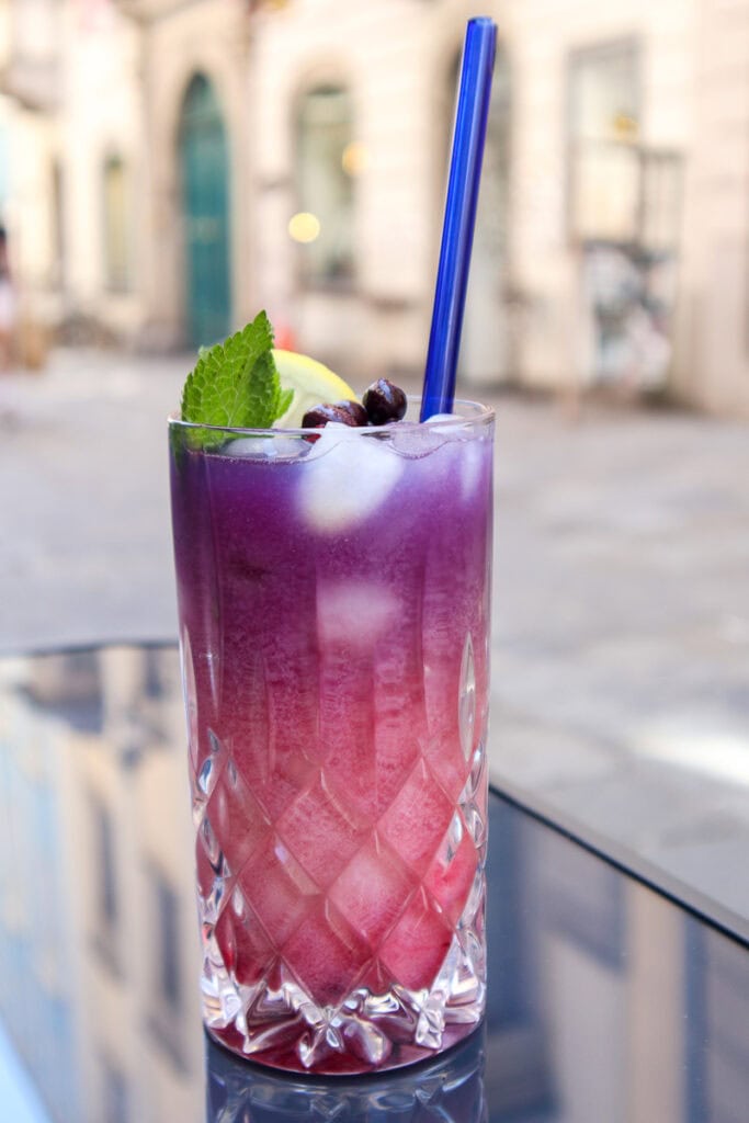 drink at be right back linz