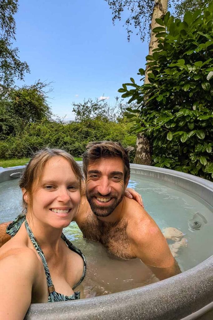 karšta vonia prie žuvies